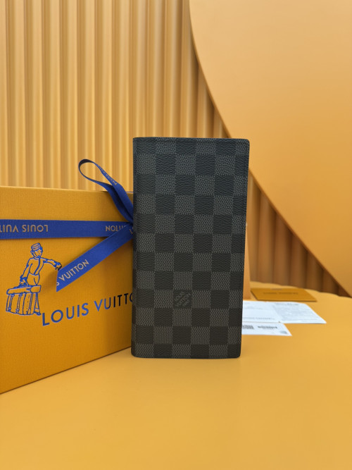 루이비통 브라짜 월릿