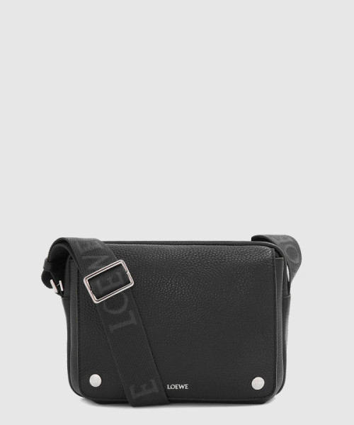 XS 페블 메신저백